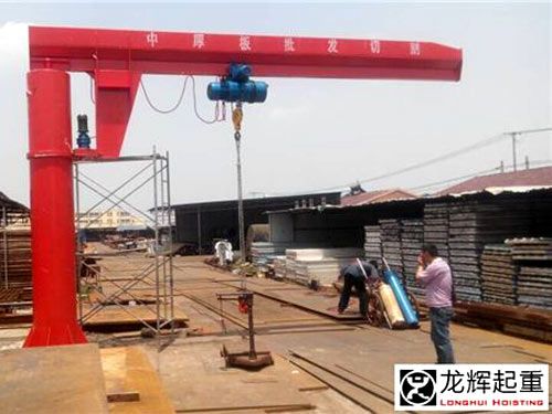 BZD懸臂起重機(jī)安裝現(xiàn)場(chǎng)圖